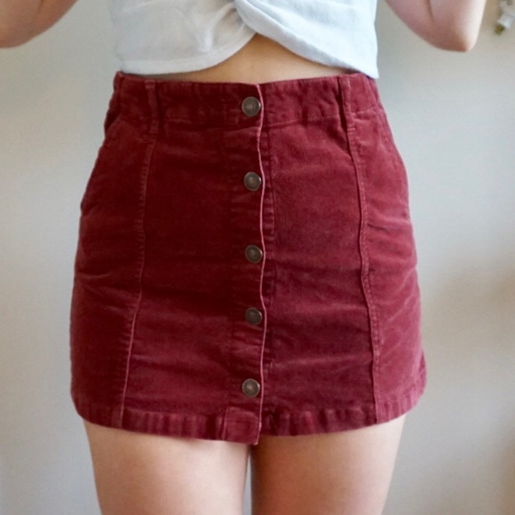 Button-up Skirt - Picture 2 of 3